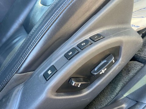 Volvo S60 2.4 S60 SE Luxury Nav D5 Auto 4dr 10