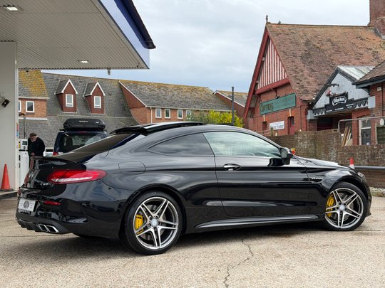 Mercedes-Benz C Class AMG C 63 PREMIUM PLUS 