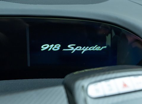 Porsche 918 Spyder 23