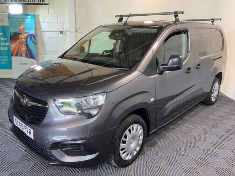 Vauxhall Combo 1.5 Turbo D 2300 Sportive L2 H1 Euro 6 (s/s) 4dr 37
