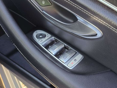 Mercedes-Benz E Class 2.0 E220d AMG Line Saloon 4dr Diesel G-Tronic+ Euro 6 (s/s) (194 ps) 26