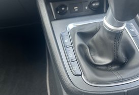 Hyundai KONA T-GDI PREMIUM MHEV 36