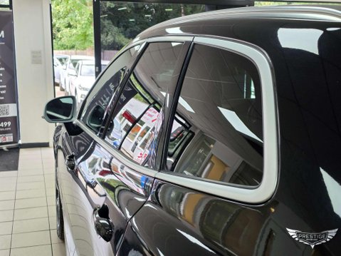 Volvo XC60 2.0 D5 PowerPulse R-Design Auto AWD Euro 6 (s/s) 5dr 14