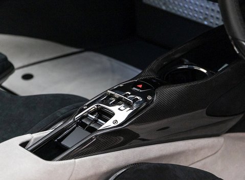 Ferrari SF90 Stradale Stradale Tailor Made Ispirazioni 17