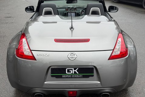 Nissan 370Z V6 GT AUTOMATIC ROADSTER - VERY RARE AUTO CONVERTIBLE 26