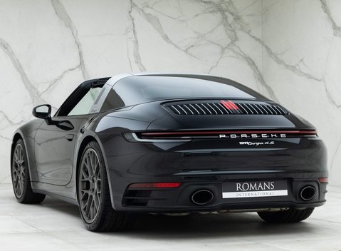 Porsche 911 Targa 4S (992) 6
