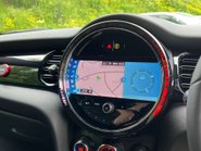 Mini Hatch 2.0 John Cooper Works Auto 3dr 27