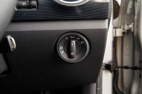 Volkswagen Up BASE 15