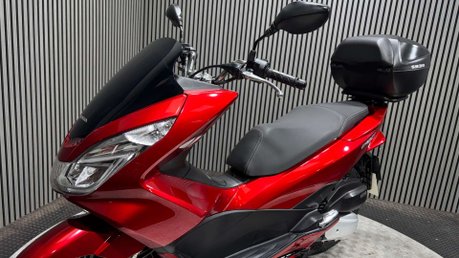 Honda PCX WW PCX 125 2016 ONLY 13K 1 OWNER LONG MOT WARRANTY 125CC 7