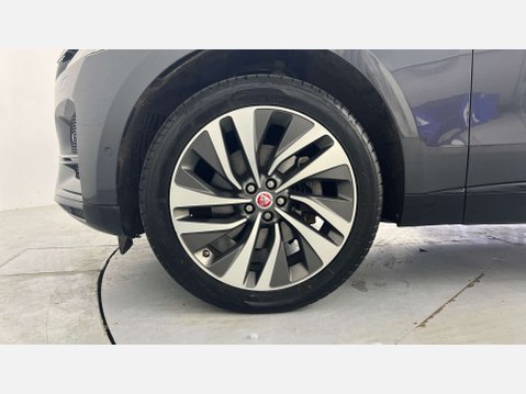 Jaguar F-Pace 2.0 F-PACE HSE D MHEV AWD Auto 4WD 5dr 6