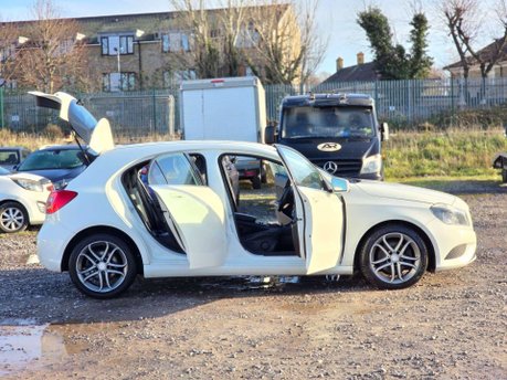 Mercedes-Benz A Class 2.1 A200d Sport Hatchback 5dr Diesel 7G-DCT Euro 6 (s/s) (136 ps) 14