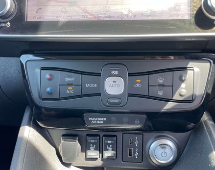 Nissan LEAF Leaf Tekna 5dr 110kw 39kwh (Automatic) 45