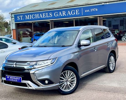 Mitsubishi Outlander 2.4 Outlander Design PHEV CVT 4WD 5dr 1