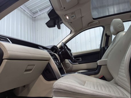 Land Rover Discovery Sport 2.0 Discovery Sport Luxury HSE TD4 Auto 4WD 5dr 52