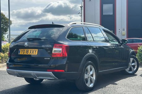 Skoda Octavia 2.0 TDI Scout Estate 5dr Diesel DSG 4WD Euro 6 (s/s) (184 ps) 10
