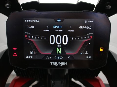 Triumph Tiger 900 TIGER 900 GT PRO 14