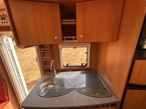 Ford Transit DETHLEFFS FORTERO A 6915 6 BERTH MOTORHOME 28