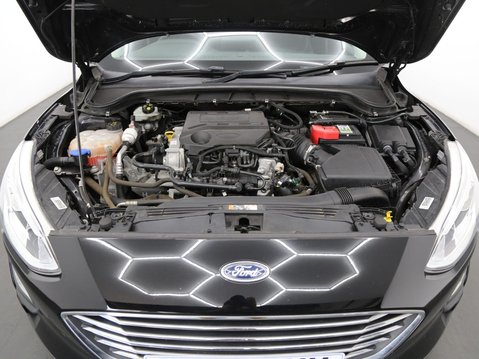 Ford Focus 1.0T EcoBoost Titanium Euro 6 (s/s) 5dr 28