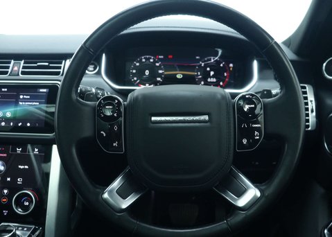 Land Rover Range Rover 3.0 Range Rover Vogue SDV6 Auto 4WD 5dr 24