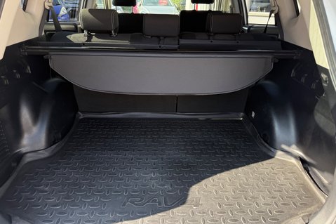 Toyota Rav 4 D-4D BUSINESS EDITION LOOK! 37000 MILES! 1 OWNER! SAT NAVIGATION 6