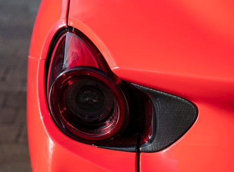 Ferrari Portofino 32