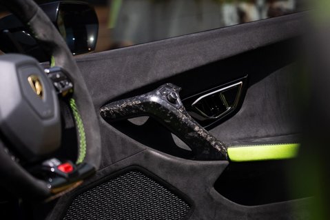 Lamborghini Huracan 5.2 V10 LP 640-4 Performante Spyder LDF 4WD Euro 6 (s/s) 2dr 18
