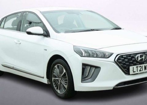 Hyundai IONIQ 1.6 h-GDi 8.9kWh Premium Hatchback 5dr Petrol Plug-in Hybrid DCT Euro 6 (s/ 1