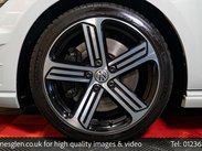 Volkswagen Golf 2.0 Golf R 4WD 3dr 25