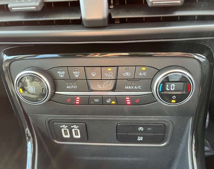 Ford Ecosport 1.0 EcoSport Titanium 5dr 41