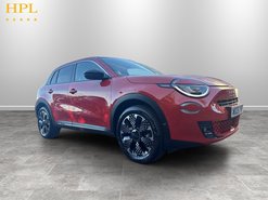 Fiat 600 1.2 MHEV La Prima SUV 5dr Petrol Hybrid e-DCT Euro 6 (s/s) (136 ps)