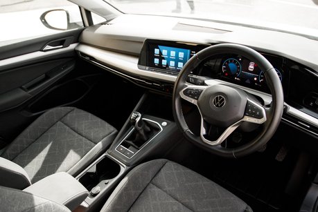 Volkswagen Golf LIFE TSI