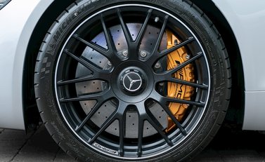 Mercedes-Benz Amg GT GT S 10