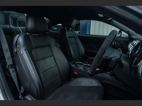 Ford Mustang 5.0 Mustang GT 2dr 10
