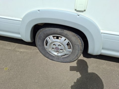 Auto-Trail Cheyenne 740s E 10