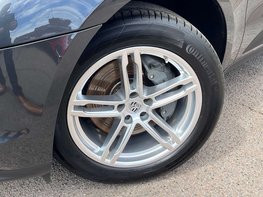 Porsche Macan 3.0 Macan S Semi-Auto 4WD 5dr 3