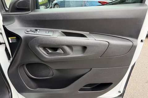 Citroen Berlingo 1000 DRIVER M PURETECH - NO VAT - REAR VIEW CAMERA - LOW MILEAGE 25