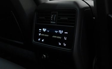 Porsche Cayenne TURBO E-HYBRID 28