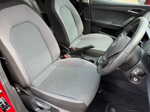 SEAT Arona TSI SE TECHNOLOGY DSG 12