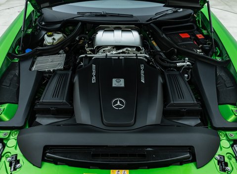 Mercedes-Benz AMG GT R 35