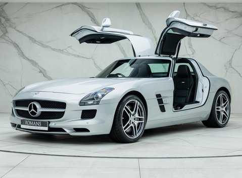 Mercedes-Benz SLS AMG 2