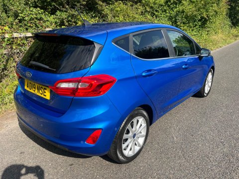 Ford Fiesta TITANIUM 7