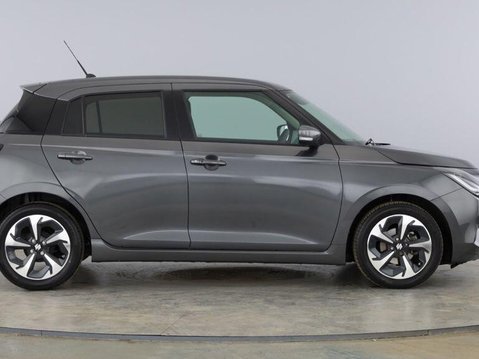 Suzuki Swift ULTRA 5