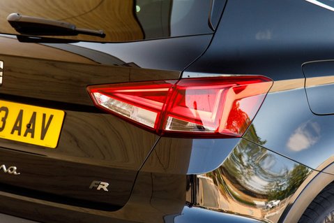 SEAT Arona ECOTSI FR 9