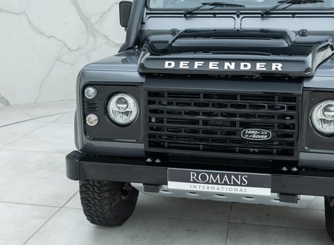 Land Rover Defender 90 Adventure 23