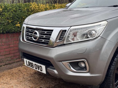 Nissan Navara 2.3 Navara Tekna dCi 4WD 5dr 7