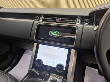 Land Rover Range Rover 3.0 Range Rover Vogue D MHEV Auto 4WD 5dr 55