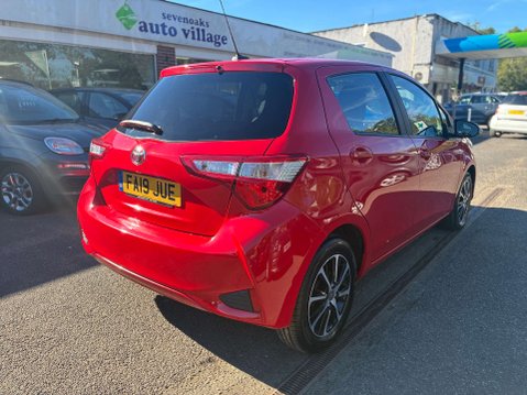 Toyota Yaris 1.5 VVT-i Icon Tech Hatchback 5dr Petrol Manual Euro 6 (111 ps) 7