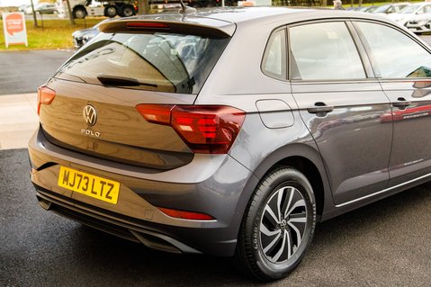 Volkswagen Polo LIFE TSI 7