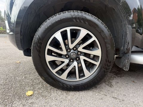 Nissan Navara 2.3 Navara Tekna dCi Auto 4WD 5dr 46