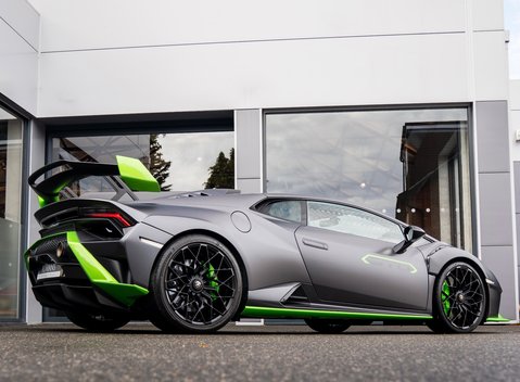 Lamborghini Huracan STO 3
